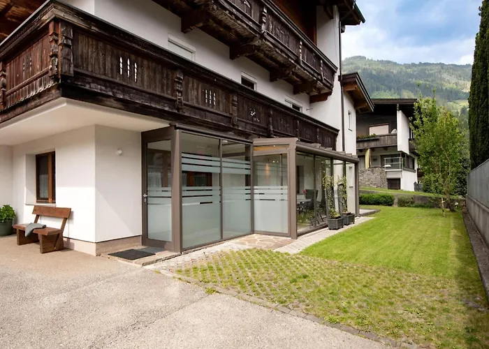 Apartment In Near Spieljochbahn